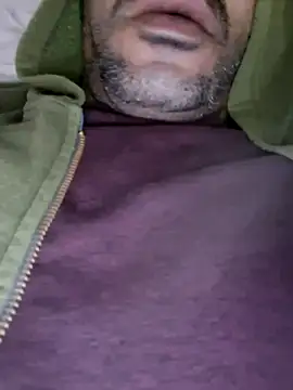 Snapshot of molozeb chatting on September 24, 12:10 am molozeb online show from September 24, 12:10 am