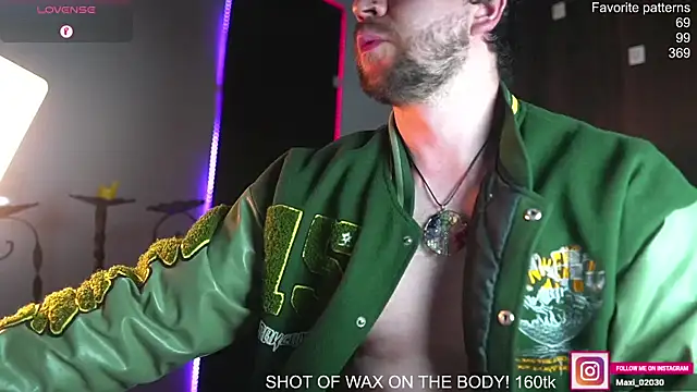 just maxii online show from April 27, 11:43 pm