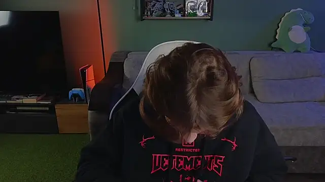Snapshot of TeddyLiLboy chatting on October 16, 9:34 pm TeddyLiLboy online show from October 16, 9:34 pm