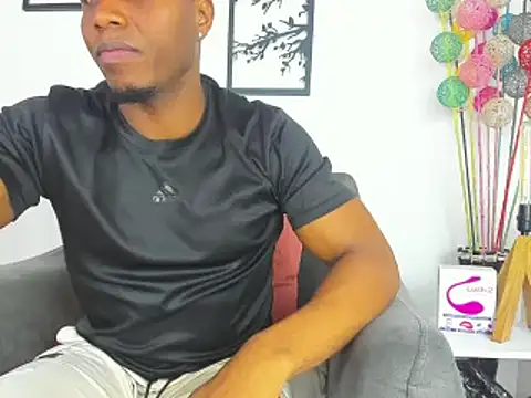 Snapshot of bigcock_latin1 chatting on February 13, 2:56 am bigcock latin1 online show from February 13, 2:56 am