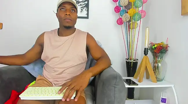 Snapshot of bigcock_latin1 chatting on December 9, 3:18 am bigcock latin1 online show from December 9, 3:18 am