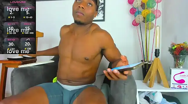 Snapshot of bigcock_latin1 chatting on December 3, 3:18 am bigcock latin1 online show from December 3, 3:18 am