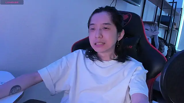 wexlee7 online show from July 25, 6:21 am