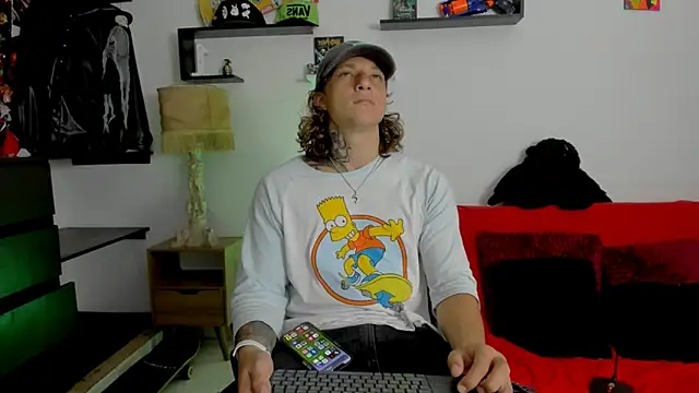 Snapshot of Tom_Krakow chatting on January 17, 3:32 pm Tom Krakow online show from January 17, 3:32 pm