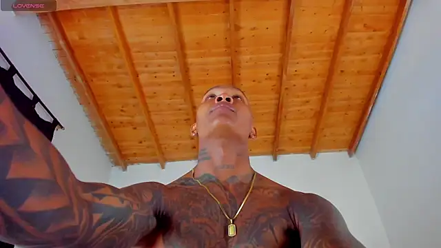 esteveen ortegas  online show from April 14, 9:09 am