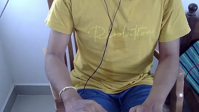 The SHY uncut online show from January 17, 9:34 am