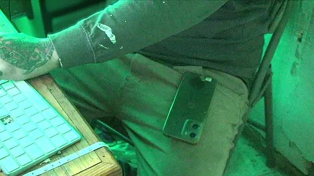 AlanDickson online show from February 19, 10:01 am