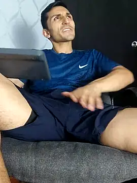 Snapshot of Marck_Muscle chatting on March 6, 1:48 am Marck Muscle online show from March 6, 1:48 am