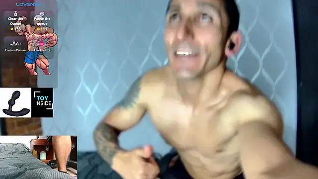 Snapshot of Marck_Muscle chatting on January 27, 11:54 pm Marck Muscle online show from January 27, 11:54 pm