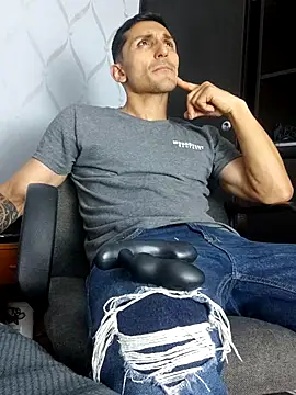 Snapshot of Marck_Muscle chatting on March 15, 1:08 am Marck Muscle online show from March 15, 1:08 am