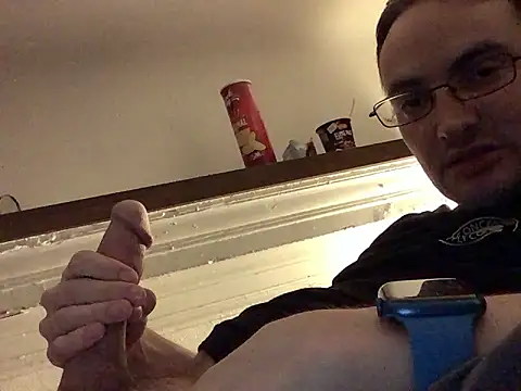 Snapshot of Hebrewhammers42 chatting on December 8, 11:08 pm Hebrewhammers42 online show from December 8, 11:08 pm