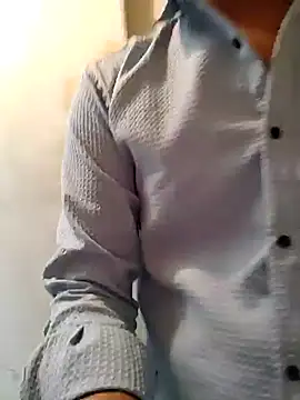 Snapshot of Vickyy_001 chatting on January 18, 12:15 pm Vickyy 001 online show from January 18, 12:15 pm