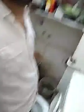 Snapshot of Vickyy_001 chatting on December 18, 12:51 pm Vickyy 001 online show from December 18, 12:51 pm