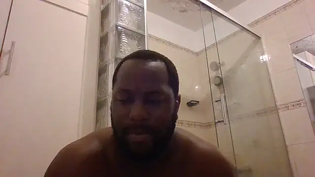 Snapshot of Bighood_T chatting on September 17, 3:40 am Bighood T online show from September 17, 3:40 am