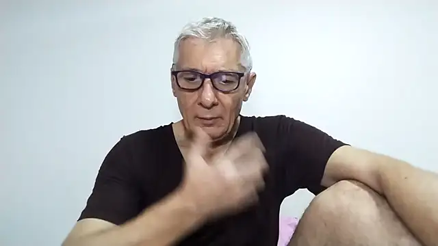 BIGUNCUTHARDCOCK online show from April 17, 12:46 am