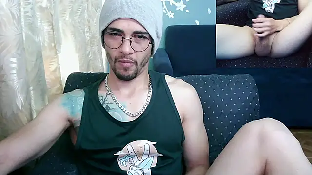 Snapshot of ponzothc chatting on October 2, 7:29 pm ponzothc online show from October 2, 7:29 pm