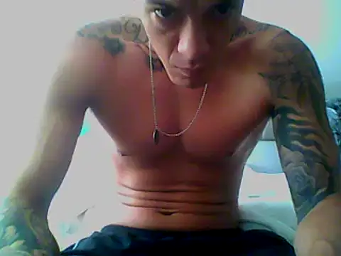 Skater29xx2 online show from December 13, 5:32 pm