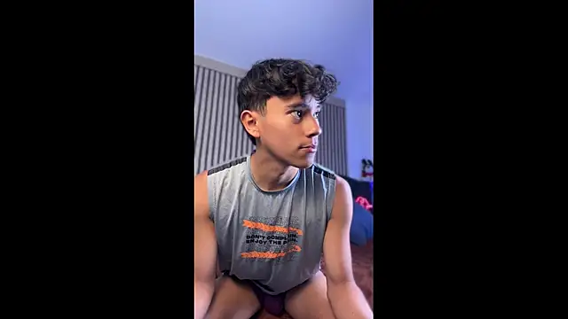 Angel esteban fx online show from April 25, 5:10 pm