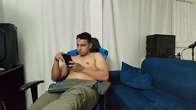 hott dicks online show from July 14, 1:40 am