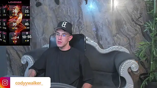 CodyWalkerR online show from April 18, 11:15 pm