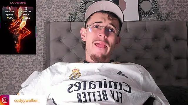 CodyWalkerR online show from January 8, 5:29 pm