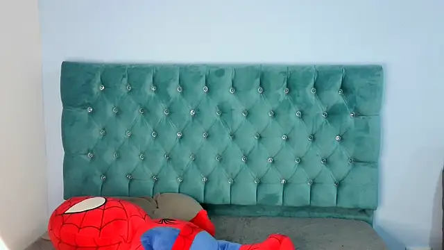  Thomas hot  online show from December 18, 3:24 am