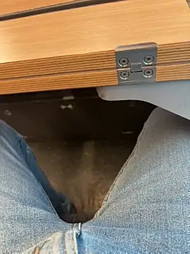 maleesa online show from March 28, 4:07 pm