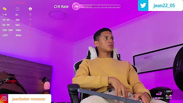 Snapshot of dilan_alfonzo chatting on January 10, 8:04 pm dilan alfonzo online show from January 10, 8:04 pm