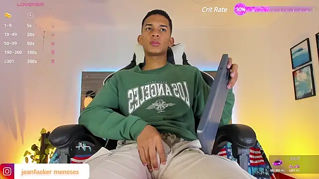 Snapshot of dilan_alfonzo chatting on January 2, 8:13 pm dilan alfonzo online show from January 2, 8:13 pm