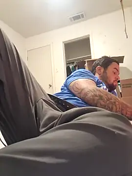 Snapshot of Tattedrebel812 chatting on December 8, 12:41 pm Tattedrebel812 online show from December 8, 12:41 pm