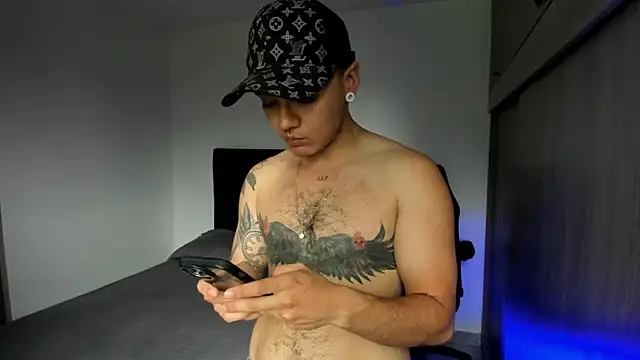 male pussy online show from April 24, 5:15 pm