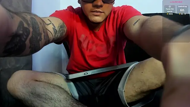 male pussy online show from March 23, 3:56 am