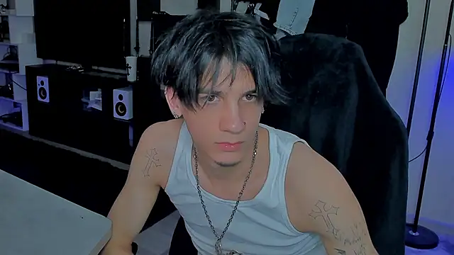 MarkBrowniii online show from April 22, 5:18 pm