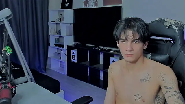 MarkBrowniii online show from September 21, 5:02 pm