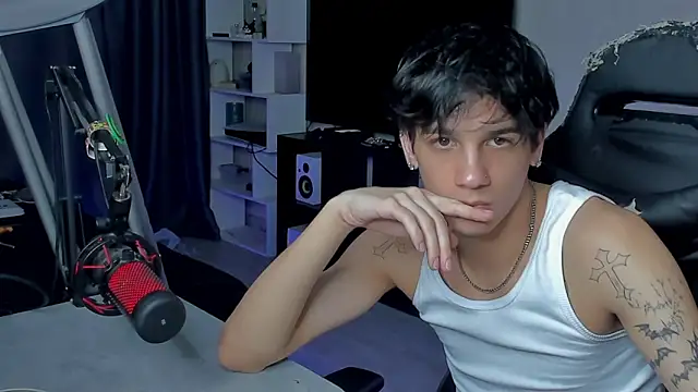 MarkBrowniii online show from September 13, 2:45 am