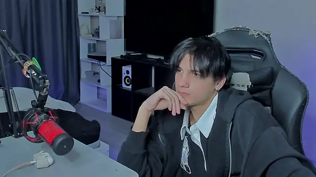 MarkBrowniii online show from October 6, 12:37 am