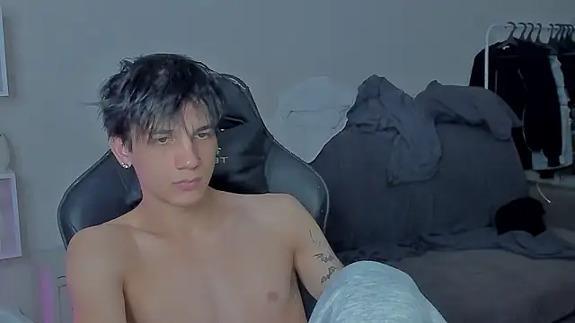 MarkBrowniii online show from December 9, 11:51 pm