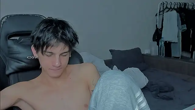 MarkBrowniii online show from December 20, 8:12 pm