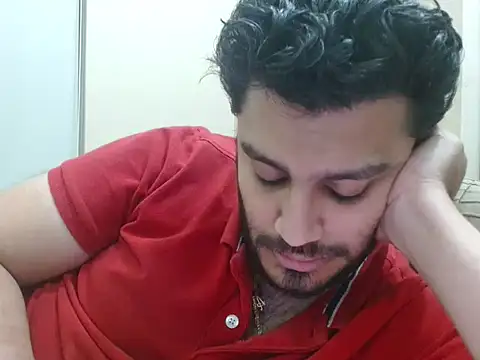 robintoit online show from December 16, 5:42 pm