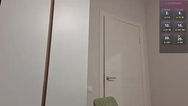 R1mmo   online show from September 16, 7:47 pm