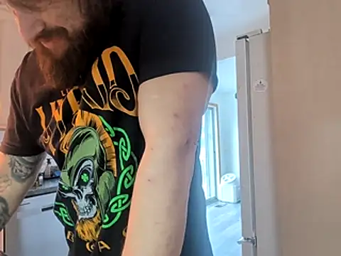 Armyexhibitionistvet online show from April 21, 1:42 am