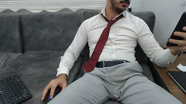 Snapshot of Naughtb0y chatting on December 21, 7:27 pm Naughtb0y online show from December 21, 7:27 pm