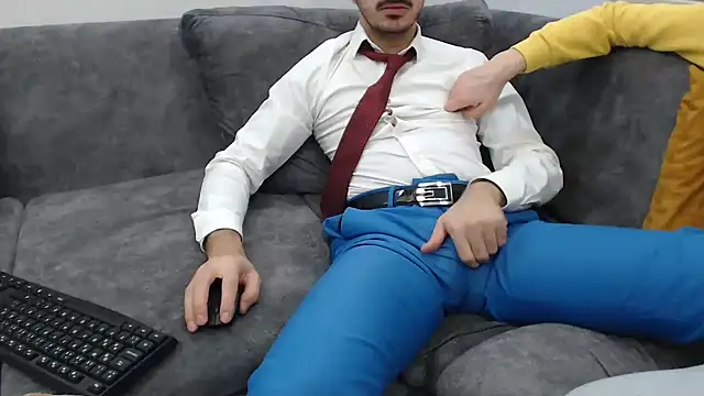 Naughtb0y online show from January 10, 7:39 pm