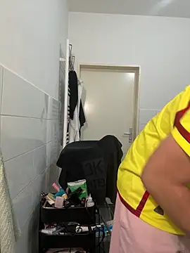 BuurningBoy online show from February 15, 1:01 am