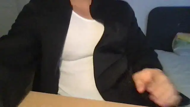 jungcock3210 online show from October 21, 10:40 am