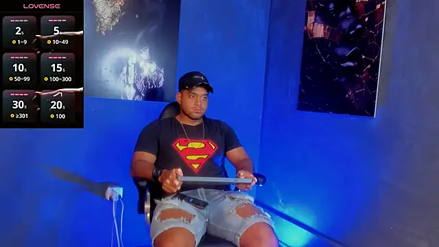 Big furry bear13 online show from September 19, 4:13 am