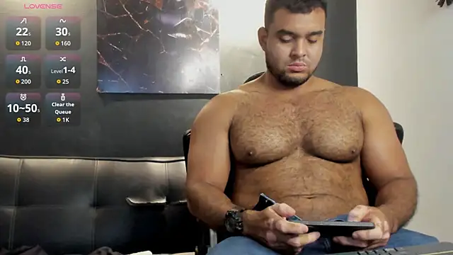 Big furry bear13 online show from July 26, 11:40 am
