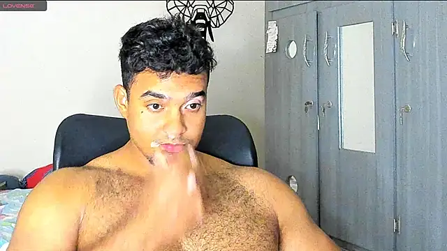 Big furry bear13 online show from January 11, 4:59 am