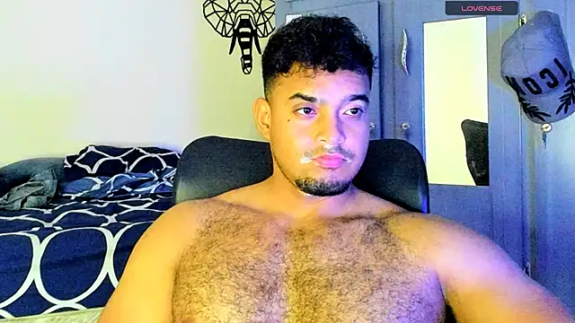 Big furry bear13 online show from March 13, 6:26 am