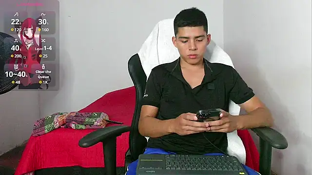 Snapshot of cutes_baby chatting on December 5, 3:59 am cutes baby online show from December 5, 3:59 am